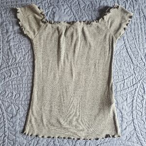 Hollister Girls Grey Short Sleeve Top With Ruffle Edges Size XS